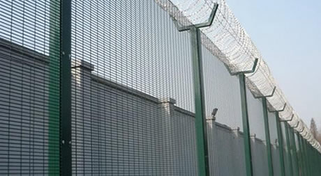 358 Security Mesh Panels with Razor Concertina Tape Toppings