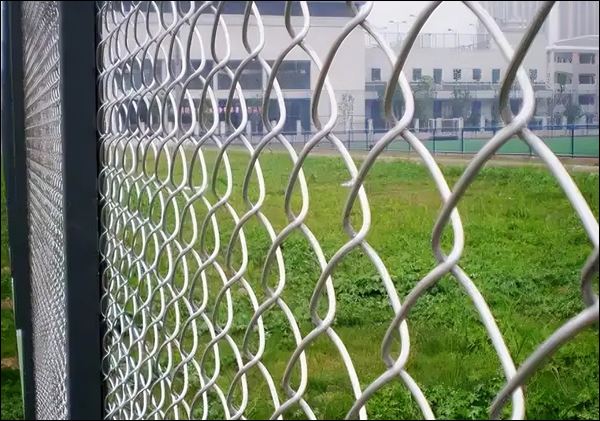 galvanized chain link fence panel installation